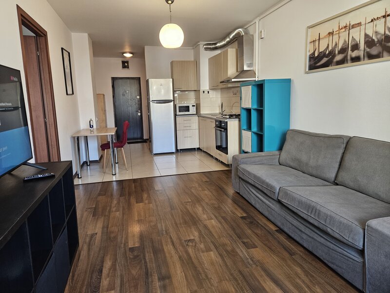 Ferdinand, proprietar, 2 cam. metrou, centrala term AC mobilat utilat liber