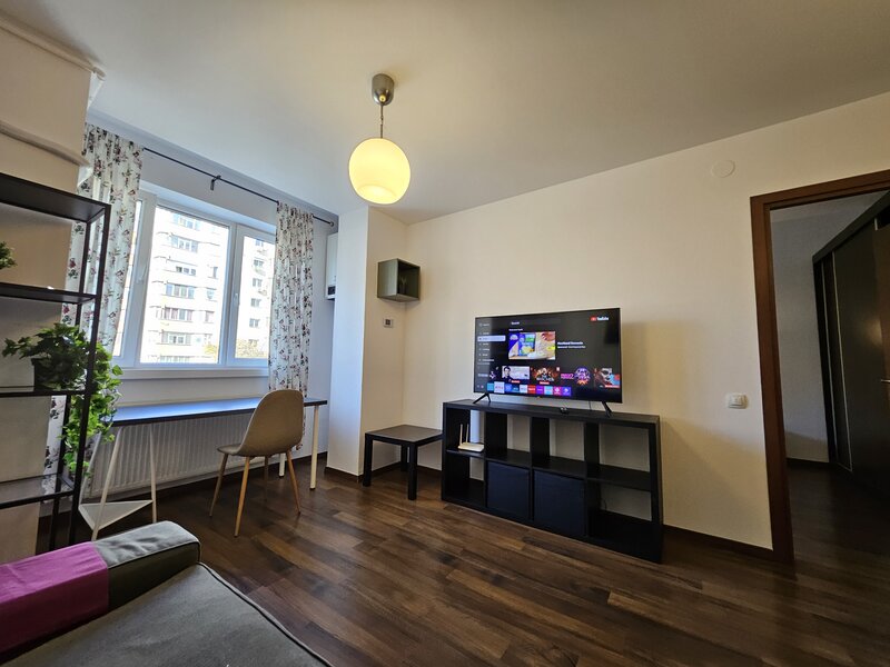 Ferdinand, proprietar, 2 cam. metrou, centrala term AC mobilat utilat liber