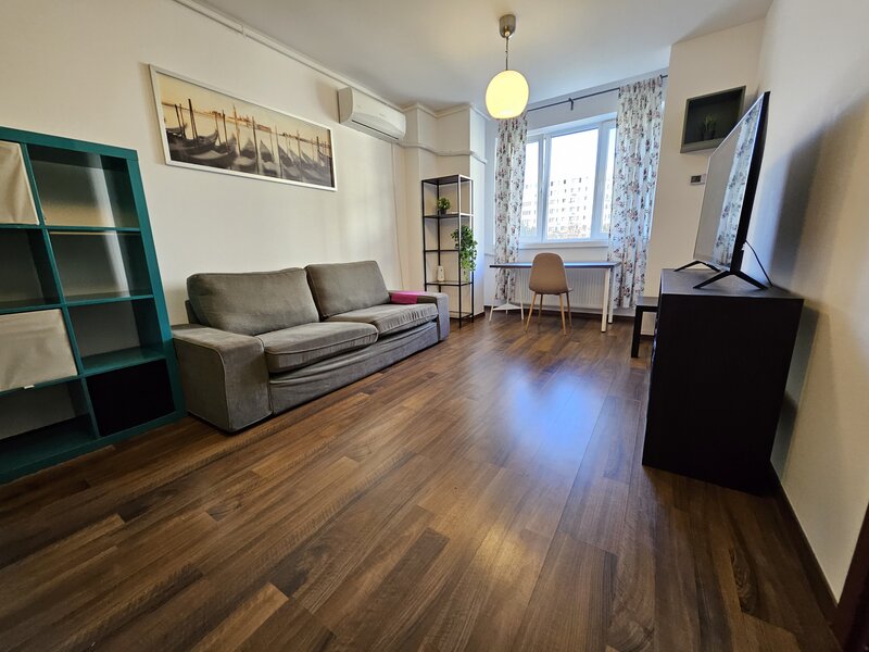 Ferdinand, proprietar, 2 cam. metrou, centrala term AC mobilat utilat liber